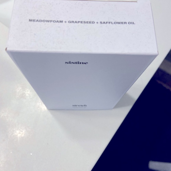 Sistine Stretch Good Body Oil - Picture 3 of 3